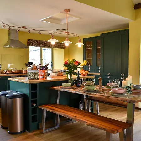 The Well House Tatil Evi