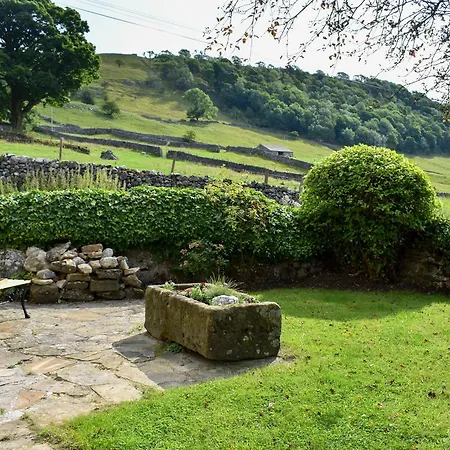 度假居 The Well House