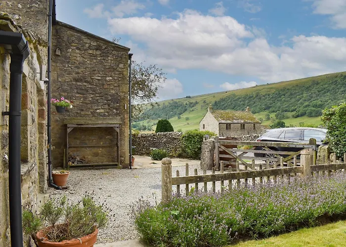 The Well House * Starbotton